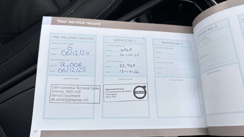 Volvo XC40 2.0 B3P Ultra Dark 5dr Auto Petrol Estate